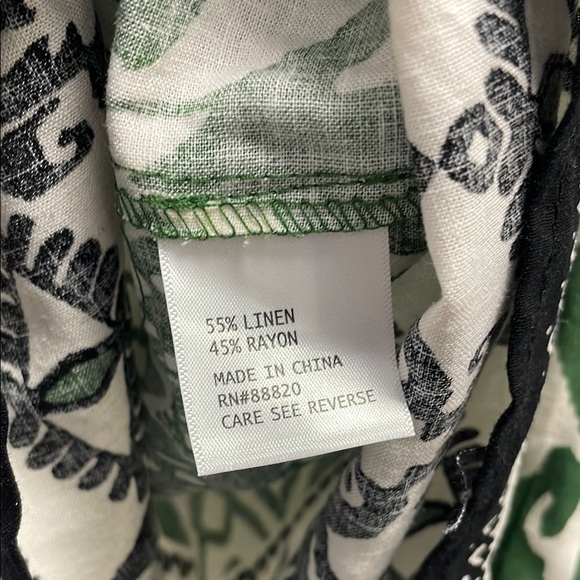 Haute Hippie, Green and White, Ruffle Cap Sleeve, Linen Blend, Boxy Blouse, (3X) - Picture 3 of 11